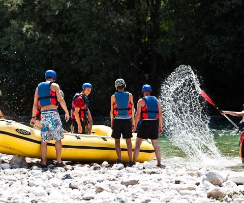 rafting.jpg